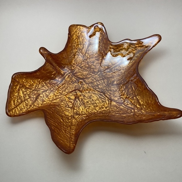 Set of 2 Autumn Maple Leaf Shaped Decorative Glass Plate Metallic Serving Dish - Picture 4 of 7